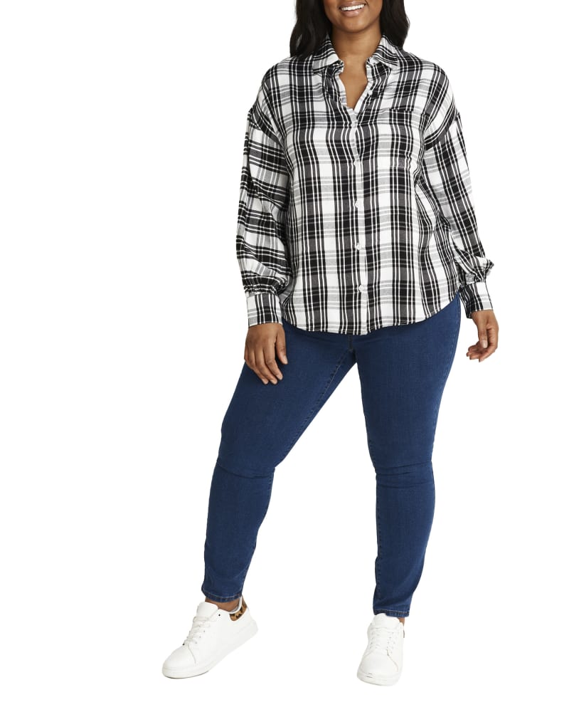 Front of a model wearing a size 20 BLK/WHT CHECK SHIRT in Black / White by Evans. | dia_product_style_image_id:302794